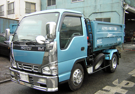 写真：3tアームロール車両①