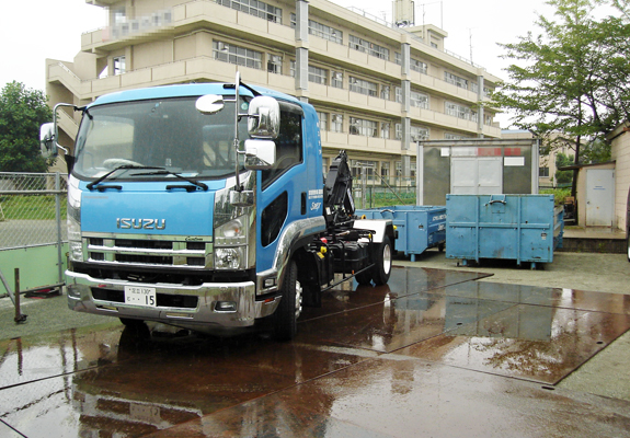 2t・4tコンテナ兼用車両