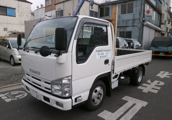 2t平ボディトラック車