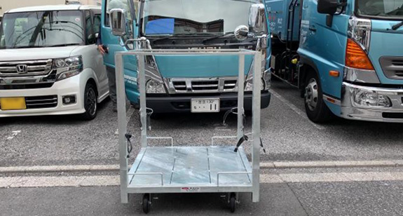 写真：フレコン専用容器の組立て工程