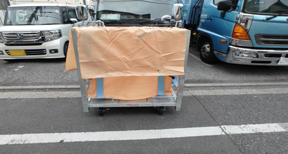写真：フレコン専用容器の組立て工程